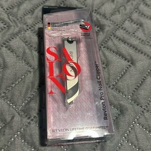 Revlon Pro Nail Clipper